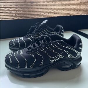 NEW - Swarovski x Nike Air Max Sneakers